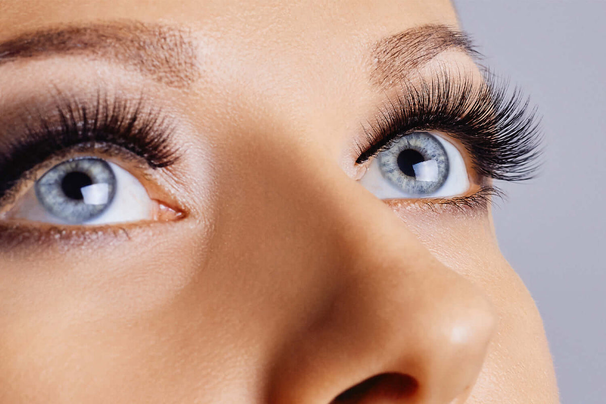 Eyelash Shedding: Causes & Preventions